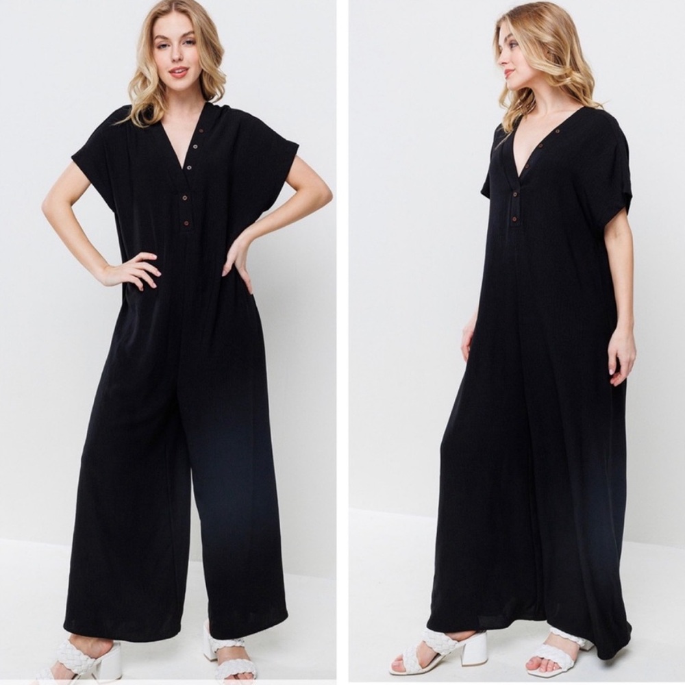 💯 polyester NWT green jumpsuit